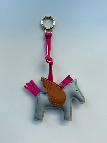 Charm/Llavero caballito - gris