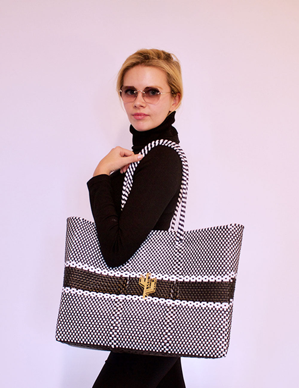 Puebla White-Black Large Tote